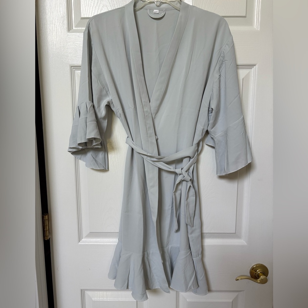 Women’s OSFM Pale Blue Silky Ruffle Robe Wrap